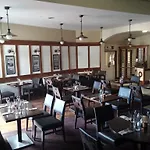 Bed & Breakfast Meath Arms Country