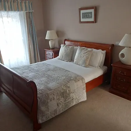 Meath Arms Country Bed & Breakfast 4*