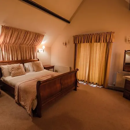 Meath Arms Country 4*