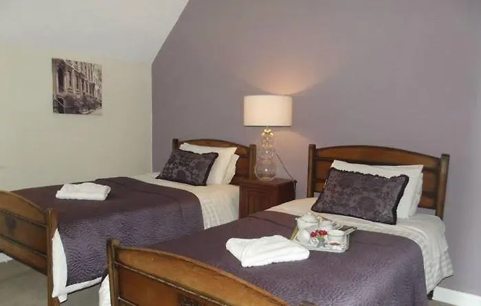 Meath Arms Country Bed and breakfast